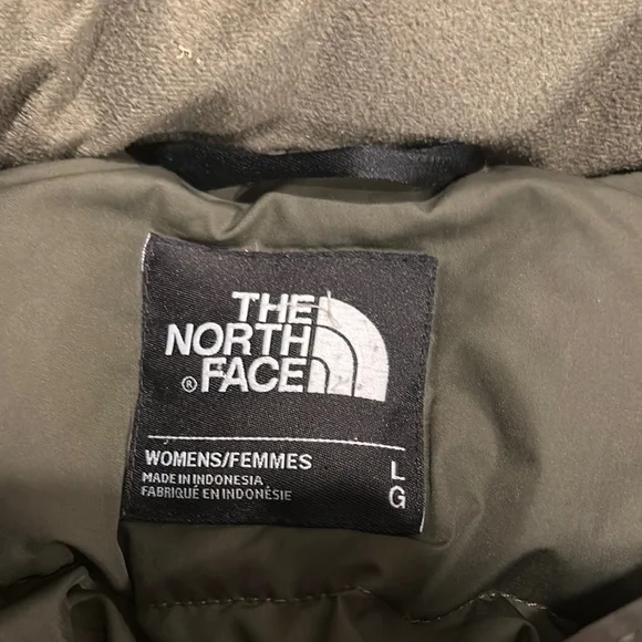 The North Face Women's Olive Green Ski Jacket - Picture 5 of 5